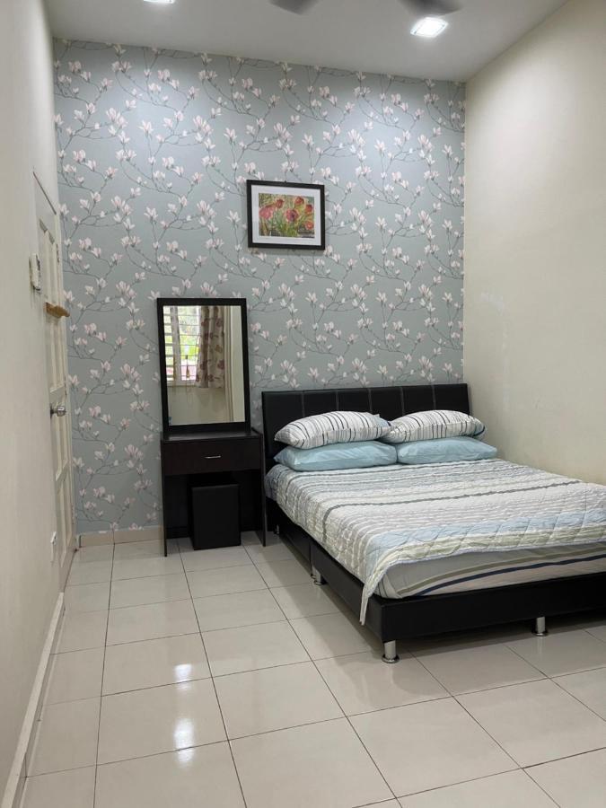 Magnolia 1 Homestay Kampung Kuala Besut Exterior foto